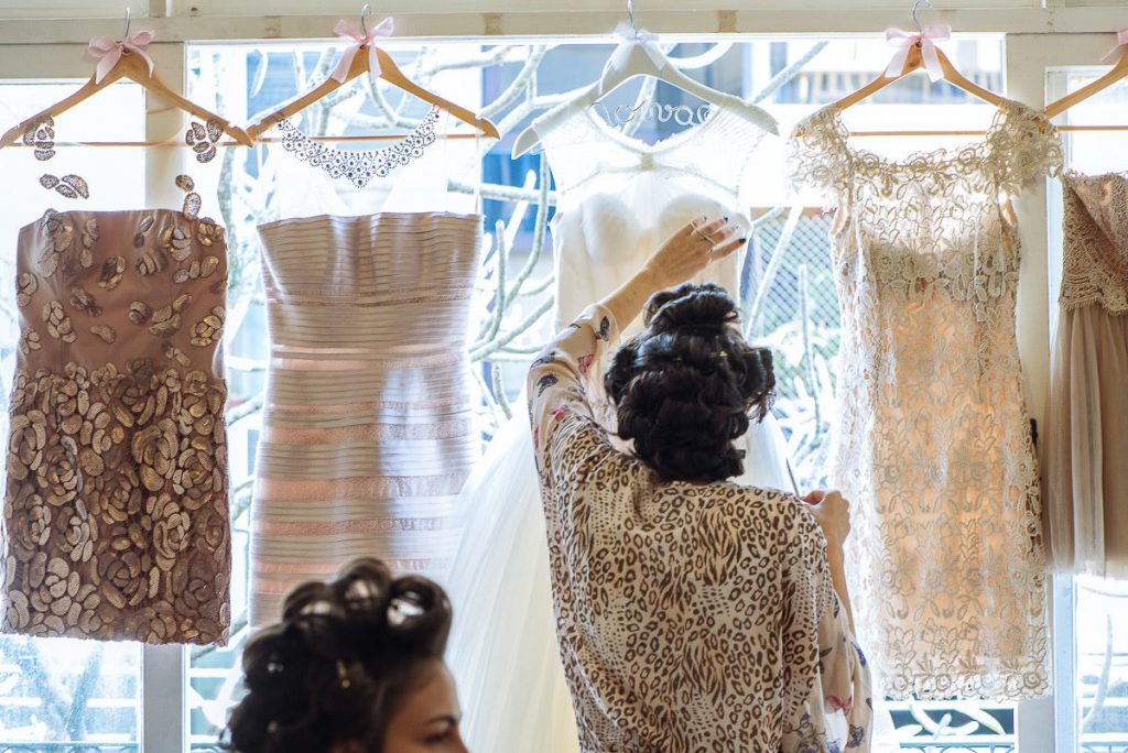 Fotografia de casamento registrada de maneira artística e espontânea. A história do dia mais especial da sua vida pela fotógrafa premiada Claudia Ruiz.