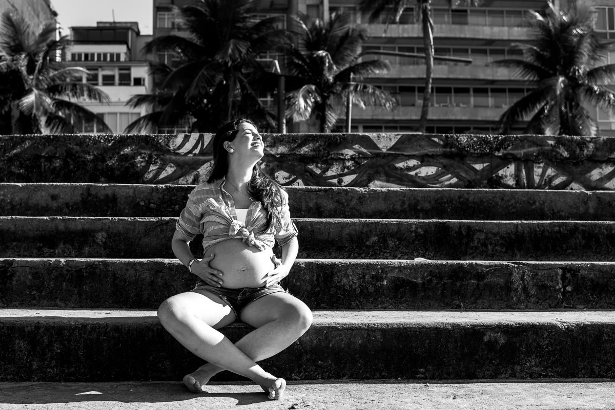 Ensaio de gestante da grávida Christiane. Fotos da fotógrafa de casamento e família Claudia Ruiz especializada em gestates, partos e bebês, Rio de Janeiro.